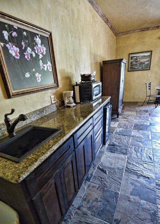 Blanco Riverside Cottages Room photo